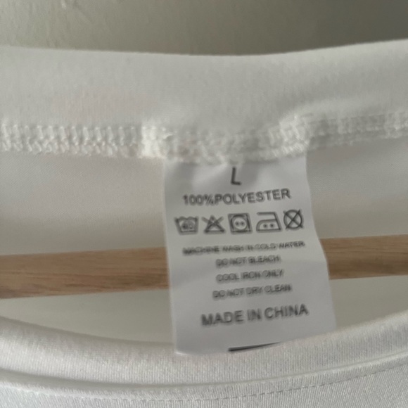 🤩🆕 Amazing White T-Shirt Figure And Slogan - Picture 6 of 6